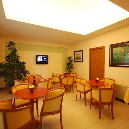 Hotel Gala Pesaro Exterior photo
