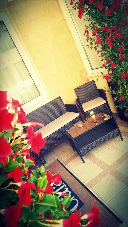 Hotel Gala Pesaro Exterior photo