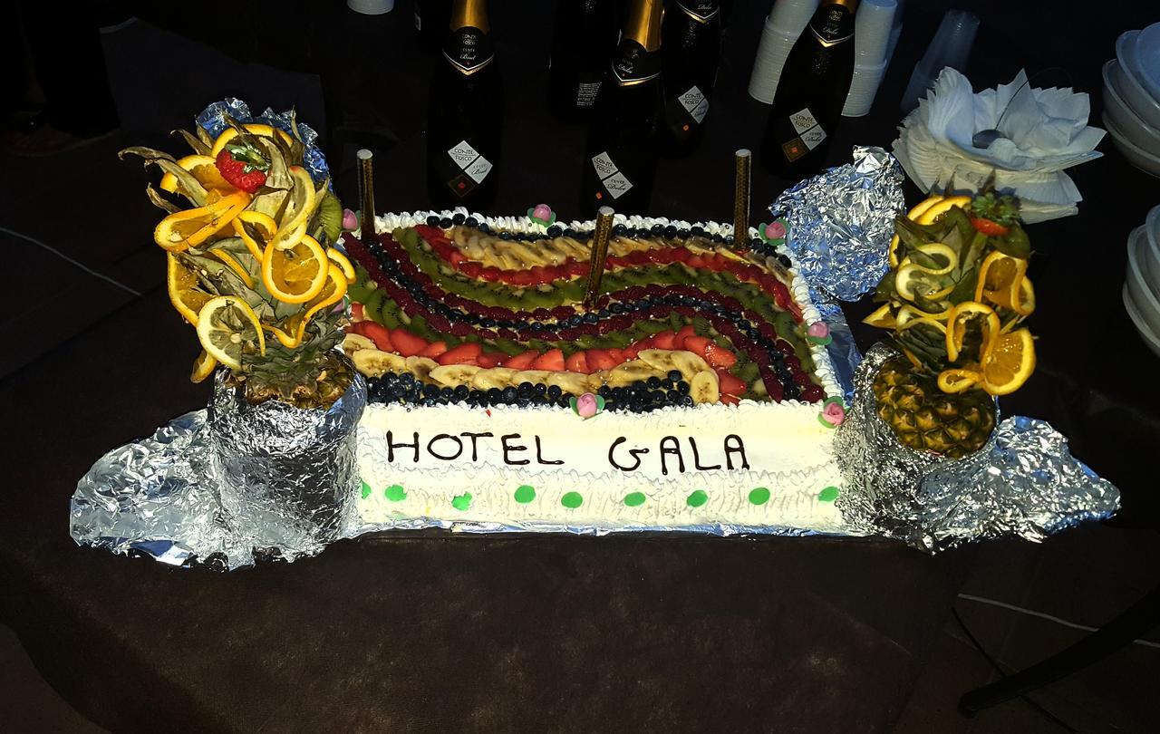 Hotel Gala Pesaro Exterior photo