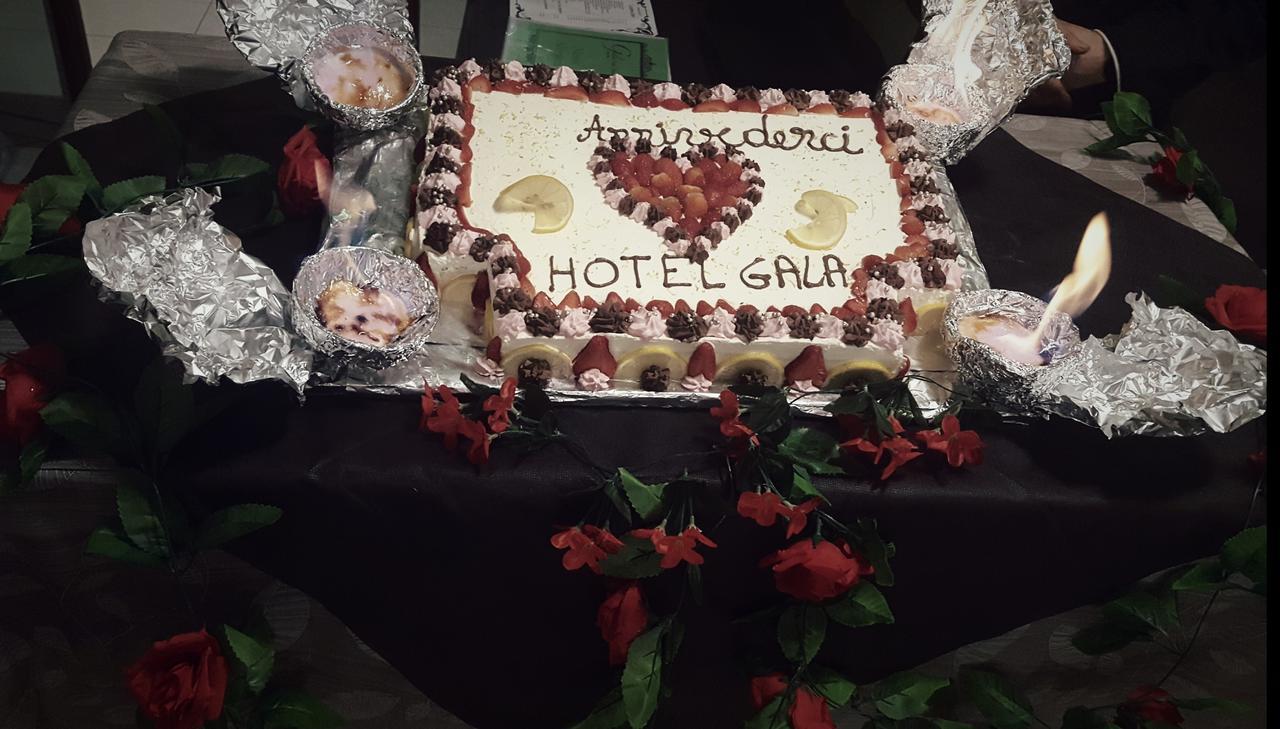 Hotel Gala Pesaro Exterior photo